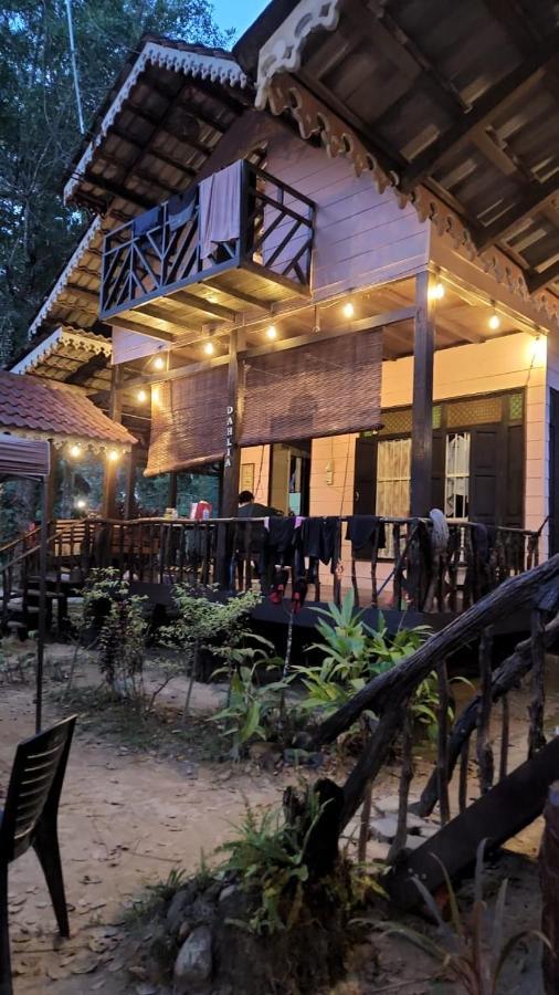 Rustic Chalet - Dahlia N Mawar At Sedim Vista Kulim Εξωτερικό φωτογραφία