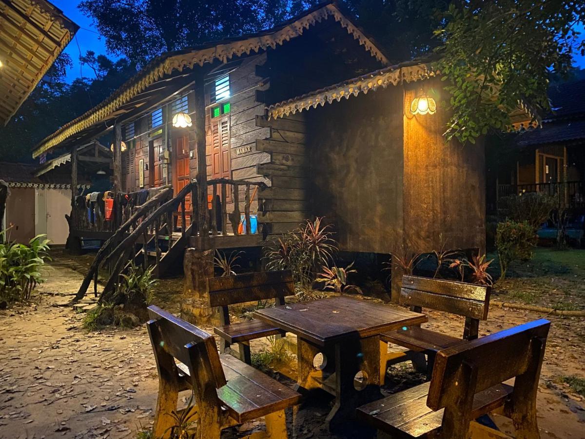 Rustic Chalet - Dahlia N Mawar At Sedim Vista Kulim Εξωτερικό φωτογραφία
